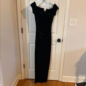 X by XSCAPE Elegant Green Velvet Evening Gown